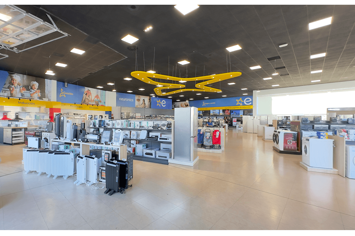 electromarket_euronics_bermello_abre_32403_09220723.png (1200×800)